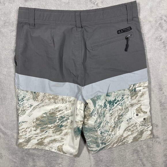 Realtree Mens Fishing Shorts‎ S 28/30 Gray Camo With Adjustable Waistband - Picture 7 of 8